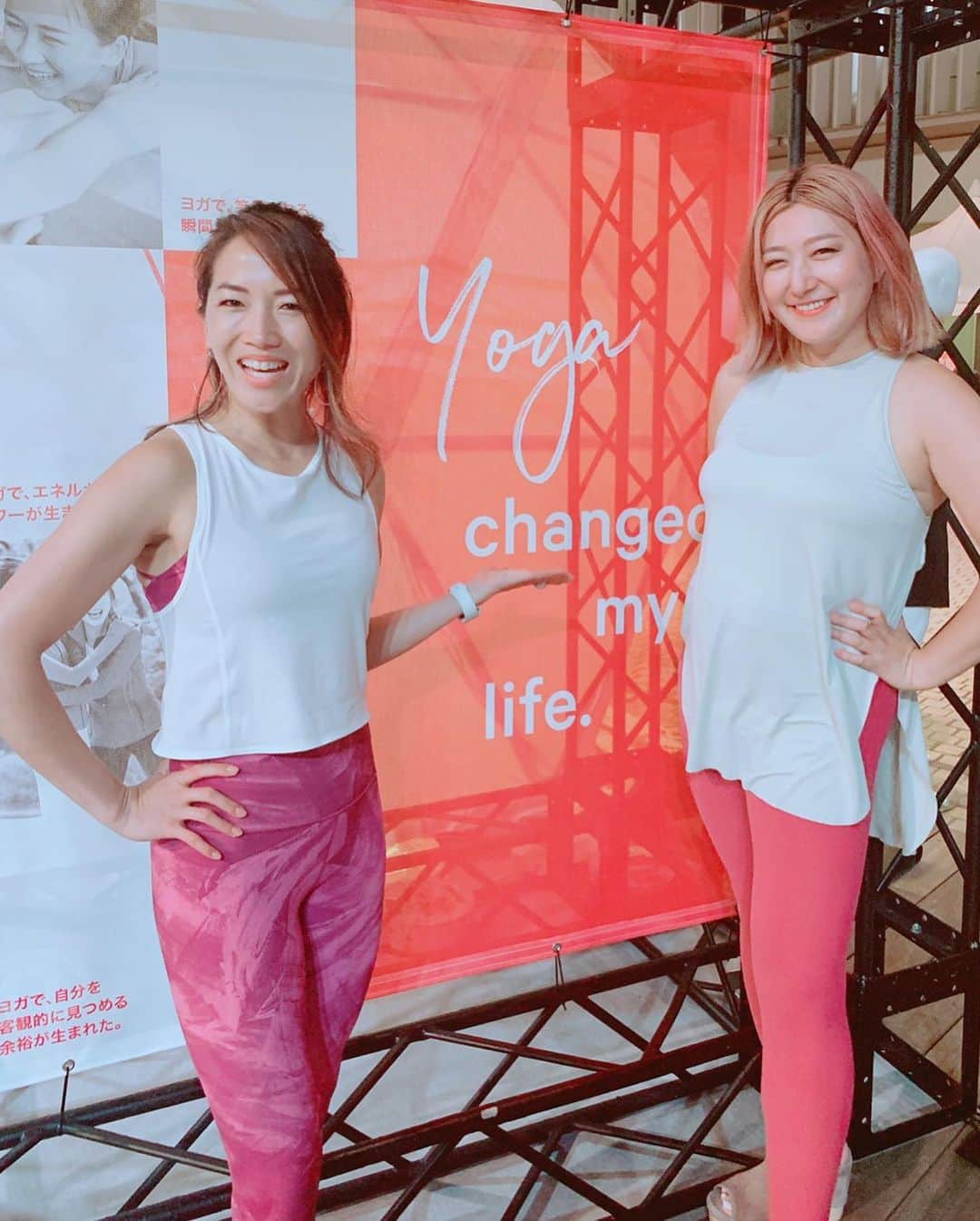 南まことさんのインスタグラム写真 - (南まことInstagram)「昨日は国際ヨガデー🌏六本木ヒルズでルルレモンのイベントYOGA LANDで音を担当させてもらいましたー。アンバサダーのJuriとはかれこれ1年以上パートナーさせてもらってるけど、初の試み(J-pop😳)をしたり毎回違う気づきをくれたり鳥肌たつ1時間でした。ルルレモン はヨガは自由で身近にあると教えてくれる。これは私が1番実感していることかも「Yoga changed my Life」 それが今日のテーマでした。#JuriChangedMyLife #internationaldayofyoga #yogadj #一日一汗  @lululemonjp #ヨガdj」6月22日 22時58分 - macotominami