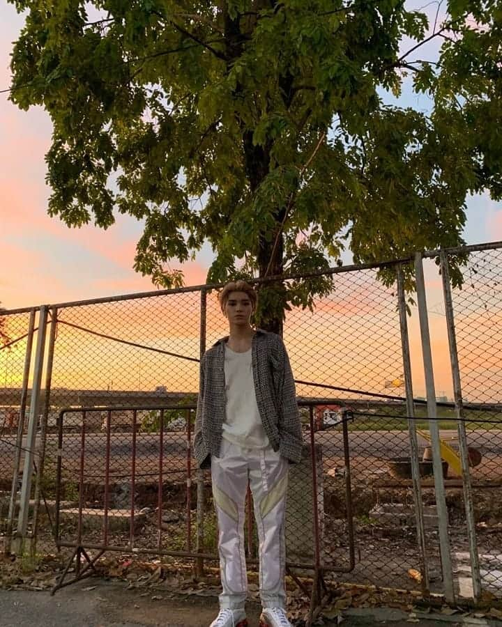 NCT 127さんのインスタグラム写真 - (NCT 127Instagram)「thailand with sunset  #NCT #NCT127‬ ‪#NEOCITYinBKK #NCT127inBKK‬ ‪#NCT127TOTHEWORLD‬ ‪#NCT127_1st_World_Tour‬」6月22日 23時10分 - nct127