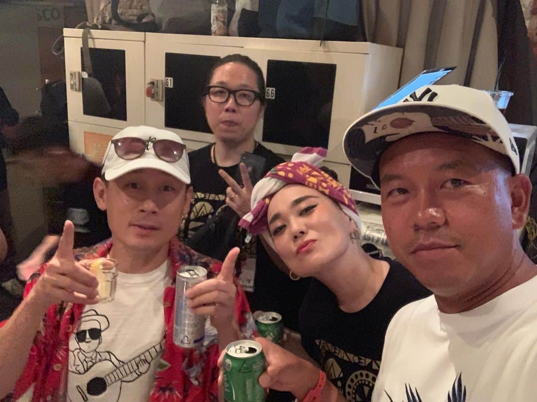 MIGHTY CROWNのインスタグラム：「#pushim 20th anniversary #afterparty @visiontokyo was nuttin but love in da building!  #音の戦友達  #プシン #chozenlee #zeebra #boyken #youtherock #dabo #mightycrown  #けんじ スタッフの みんな お疲れ様〜でしたー  精神的にも 体力的にも  夕方 ガッツリやって 夜中もやる大変さよ めっちゃ大変なんだぞ！ 良く乗り切った！ 🔥🔥🔥」