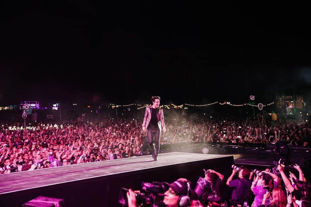 Panic! At The Discoさんのインスタグラム写真 - (Panic! At The DiscoInstagram)「Thank you Dover. 📸- @jakechams  #fireflymusicfestival」6月22日 14時32分 - panicatthedisco