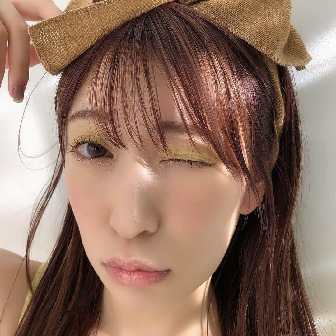 吉田朱里さんのインスタグラム写真 - (吉田朱里Instagram)「本日発売のRayでは 夏のカラーメイクを たくさんしましたぁ💖💛💕 . NAYAさんメイク💗💗 いつもオシャレ✨✨ . 今月号のRayでは NMB48メンバーもたくさん いるみたいなので是非チェックしてね！ . #夏メイク #カラーメイク #Ray #nmb48」6月22日 14時48分 - _yoshida_akari