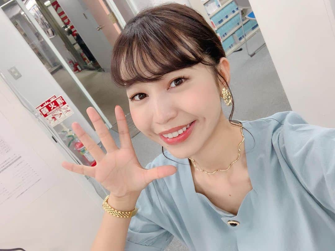 夏江紘実さんのインスタグラム写真 - (夏江紘実Instagram)「・ 最近もっぱらゴールドアクセ✨いっぱいつけちゃう😊✨ ・ ・ ・ ・ #photogram #photography #photo #instagram #instapic #picture #picstagram #ootd #offshot #accessory #handmade #accessories」6月22日 15時55分 - kaehiromi