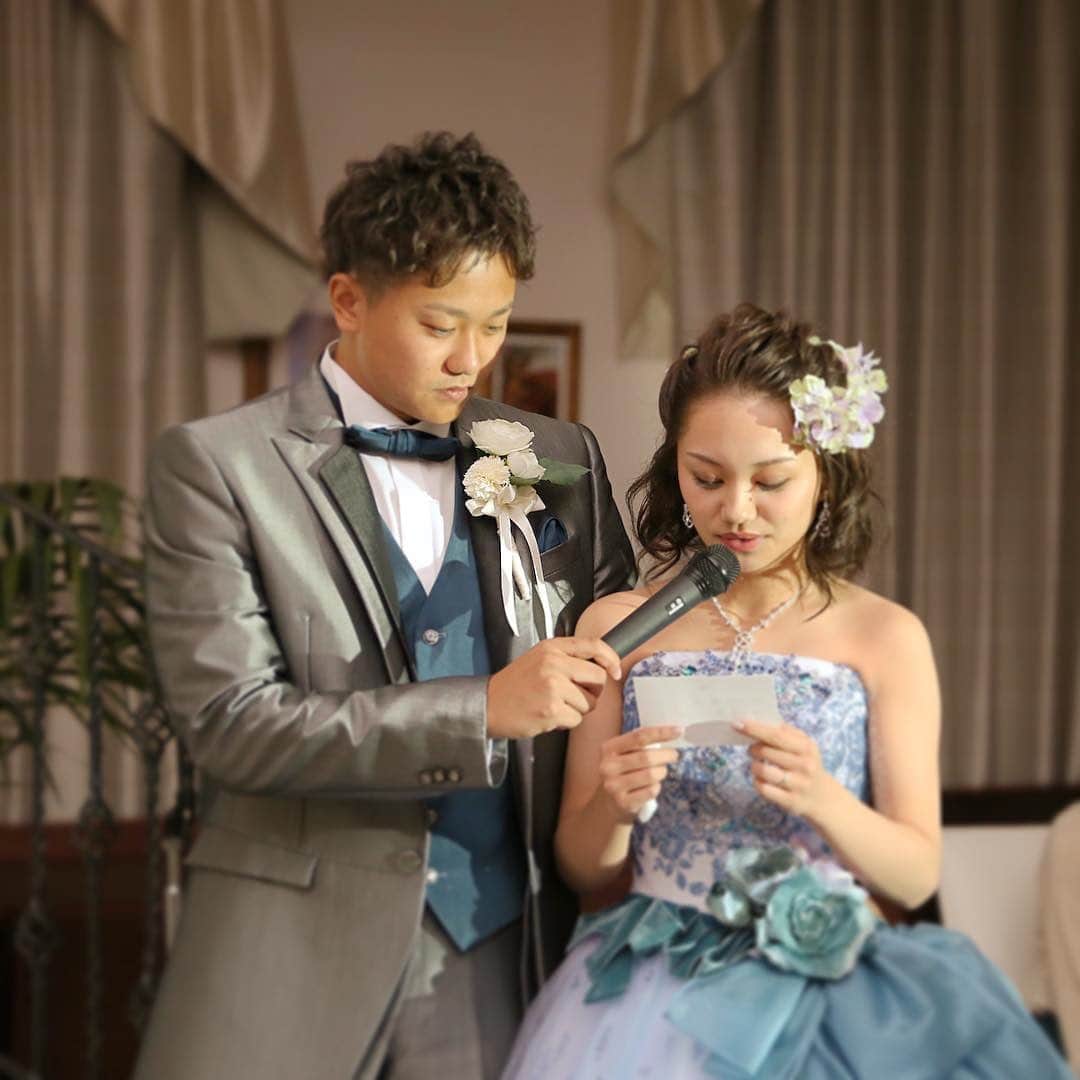 ホテルモントレウェディング【公式】 のインスタグラム：「♥ ￣￣￣￣￣￣￣￣￣￣ @montereyweddingをフォローして 『 #モントレ花嫁 』『 #ホテルモントレ』の タグをつけて投稿してくださいね＊*. . 感謝のお手紙。 結婚式当日、様々なカタチで 感謝の気持ちを伝えませんか？ . ◆ホテルモントレ公式HPはこちら* https://www.monterey-wedding.jp . #モントレ #モントレ花婿 #dressy花嫁 #プレ花嫁 #marry花嫁 #卒花 #marryxoxo #wedding #weddingceremony #weddingreception #weddingparty #weddingdress #dress #flower #weddingbouquets #プラコレ #結婚式場 #ウエディングニュース  #日本中のプレ花嫁さんと繋がりたい #結婚式 #パーティー #披露宴 #ホテルウェディング #weddingphoto #weddingphotography #weddingsnap #weddingmemories」