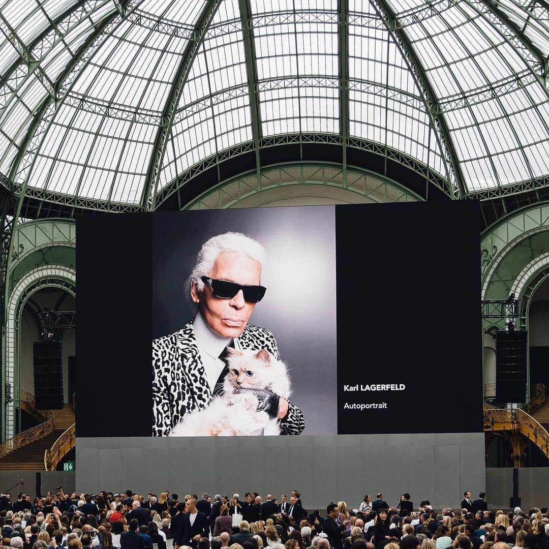 STYLE DU MONDEさんのインスタグラム写真 - (STYLE DU MONDEInstagram)「Karl For Ever. Paris - June 20, 2019 shot for @voguemagazine @chanelofficial #KarlLagerfeld」6月22日 18時12分 - styledumonde