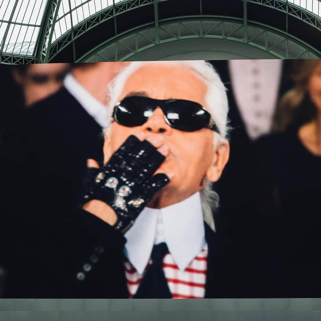 STYLE DU MONDEさんのインスタグラム写真 - (STYLE DU MONDEInstagram)「Karl For Ever. Paris - June 20, 2019 shot for @voguemagazine @chanelofficial #KarlLagerfeld」6月22日 18時12分 - styledumonde