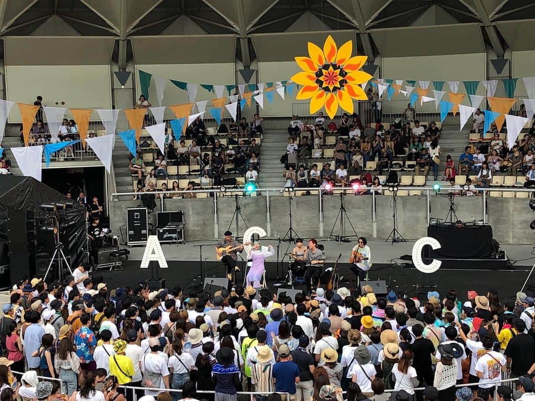 のインスタグラム：「大阪は服部緑地で夏びらきしてきました。きてくれた皆さんありがとう！ #awsomecityclub」