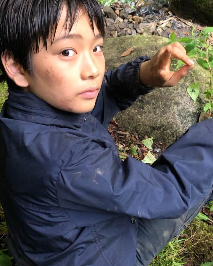 南出凌嘉のインスタグラム：「またしてもやられた！w 写真かと思ったら動画だった… 見破れない… ®️ #ファブル #オフショット（？） #オフムービーか #リョーカ #南出凌嘉」