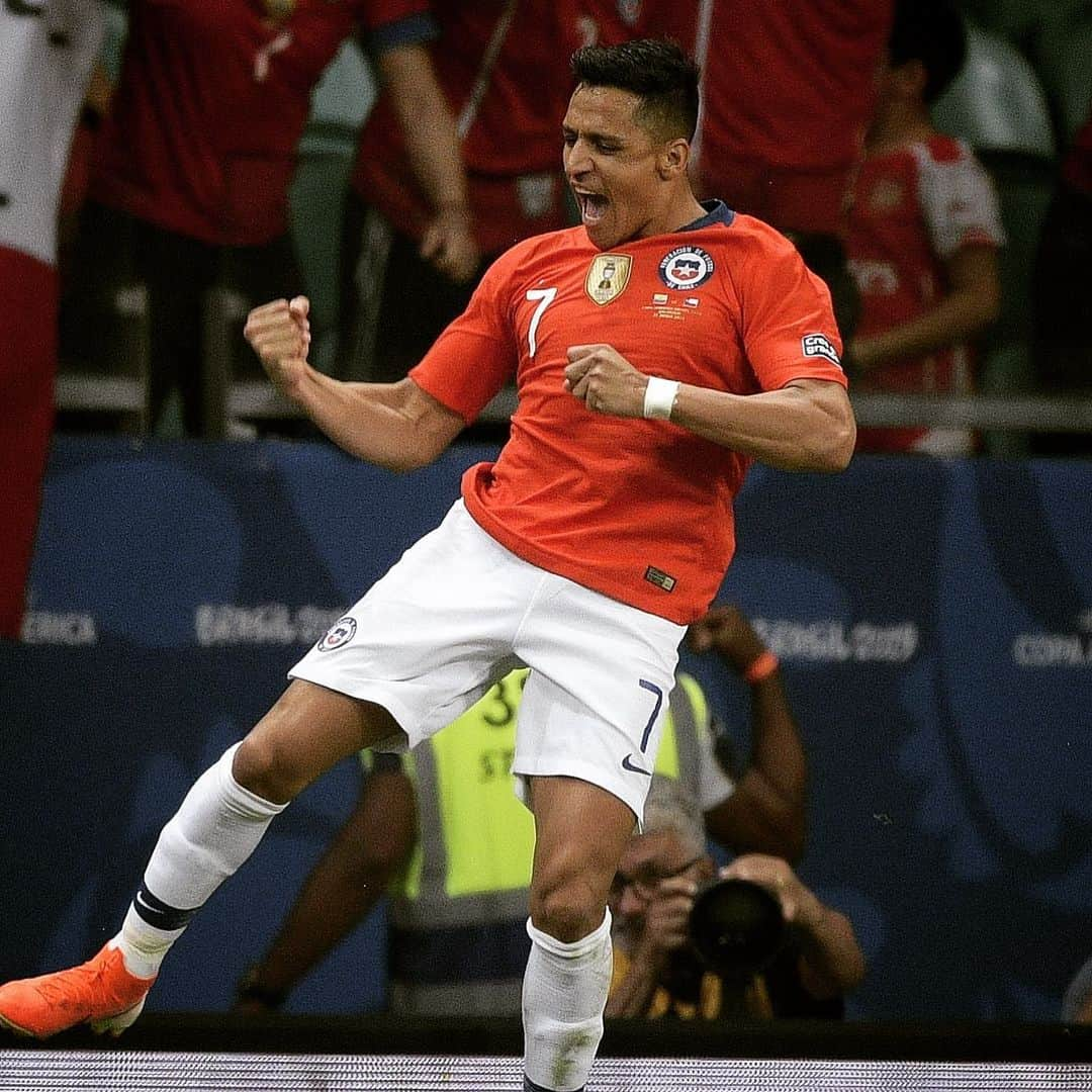 プレミアリーグさんのインスタグラム写真 - (プレミアリーグInstagram)「Two goals in two matches for @manchesterunited’s Alexis Sanchez at the Copa America . #PL #PremierLeague」6月22日 18時15分 - premierleague