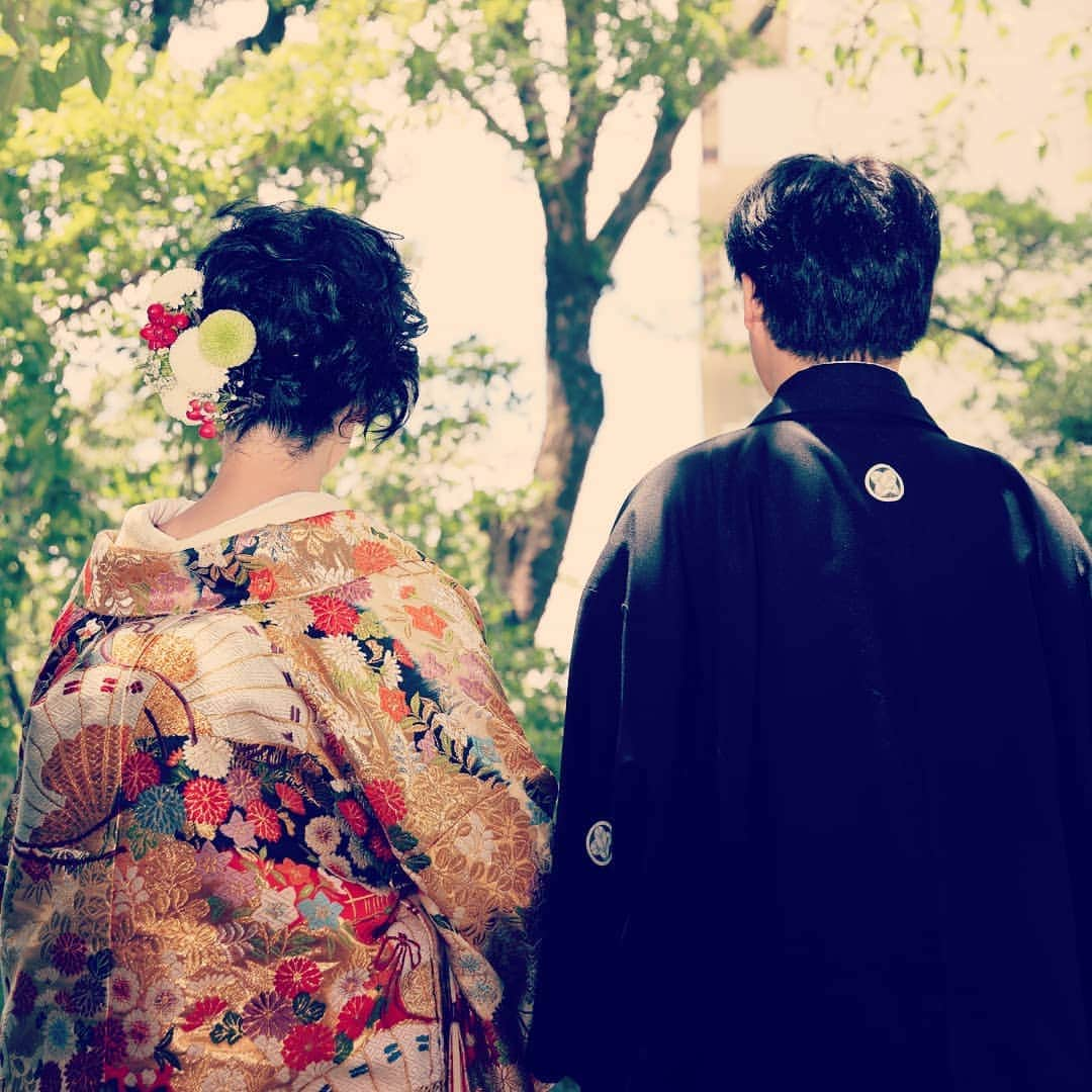 晴レの日｜HARENOHIのインスタグラム：「大阪杭全神社でマタニティ婚✴️ #晴レの日  #和装 #和婚 #結婚式 #神前式 #神社結婚式 #プレ花嫁 #日本の結婚式  #初夏婚 #マタニティ結婚式  #杭全神社 #おめでとう #kimono  #weddingphotography  #harenohi #instagood  #happy #love #色打掛 #晴天 マタニティ婚は晴レの日にお任せ下さい✨」