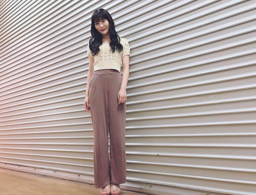 川上礼奈さんのインスタグラム写真 - (川上礼奈Instagram)「. 今日のお洋服☺︎ tops... @u_dresser  pants... @u_dresser  sandal... @snidel_official  #れなぴょん私服 #ootd」6月22日 18時29分 - kawakami_rena