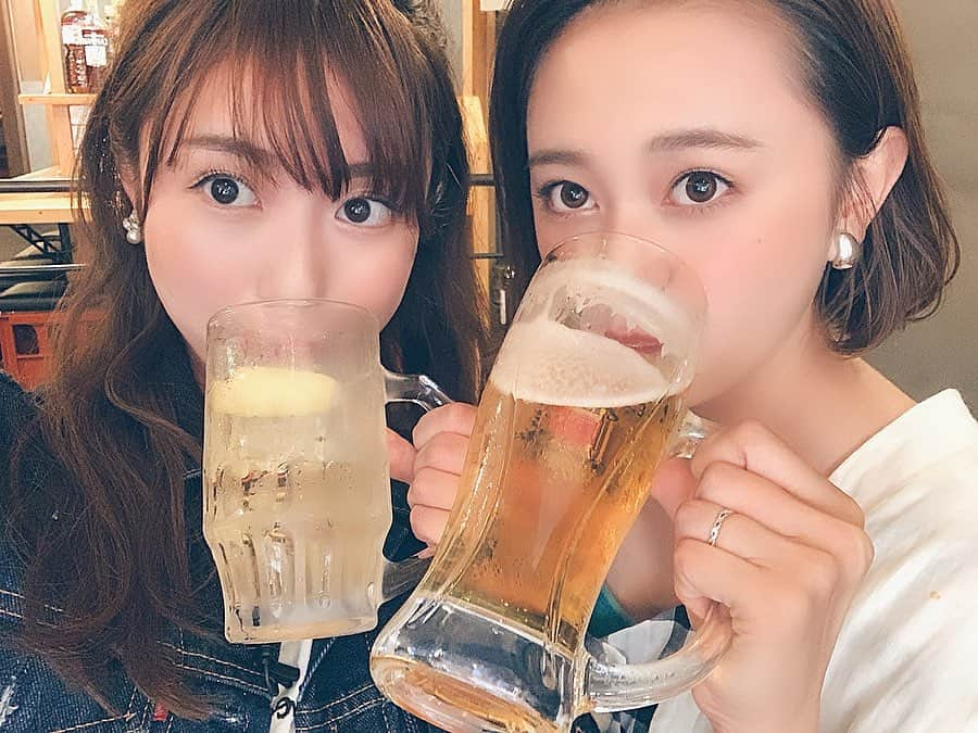 井手口瑞歩さんのインスタグラム写真 - (井手口瑞歩Instagram)「🍻 キレ☆カワ女子部のオンエア見てくださった みなさんありがとうございました😊 番宣するの忘れとってみんなからの 見たよー！てメッセージで気付いた😅 . 今回はれなと立ち飲みロケでした🍺 警固にあるお店なんだけどお料理も 美味しくてお酒がまあ進む進む😀笑 高２の時から仲良しのれなと 立ち飲みロケをする日が来るとは🤣 なんだか感慨深いです😂💖 写メ見てもらったらわかるように 私はお酒飲んだらすぐ顔が赤くなるけん オンエアでも酔っ払っておりました✌︎笑 . キレ☆カワ女子部は毎週土曜 午前11:00から放送されます！ そして番組公式インスタも出来たから ぜひチェックしてみてください🙏 . #キレカワ女子部 #tvq #九州放送 #みずほとれな #レギュラー番組  #これから頑張ります #楽しみにしててね #モデル #タレント #ローカルタレント #レポーター #イベントmc #mc #model #talent #localtalent #reporter #ideguchimizuho #nishimurarena #instagood #instalike #instadaily」6月22日 18時56分 - mizuho.04