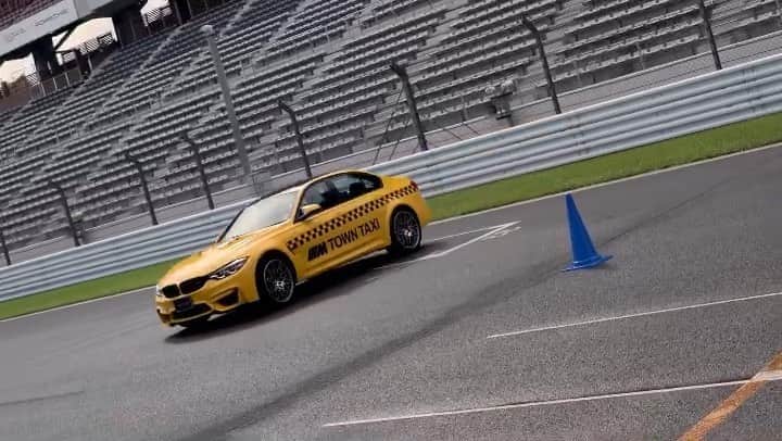 のインスタグラム：「. 【BMW MOTORSPORT FESTIVAL 2019】 M TOWN TAXIのコースをご紹介！ . 当日はプロのドライバーが運転するBMW Mモデルに同乗し、昂奮をご体感いただけます。 . ※M TOWN TAXIは当日抽選でお申込みいただけます。 . #BMWMFES #M_TOWNJP . #BMW #BMWJapan #駆けぬける歓び #BMWWorld #BMWPost #BMWgram #BMWlovers #BMWlife #BMWlove #BMWforlife #BMWcar」