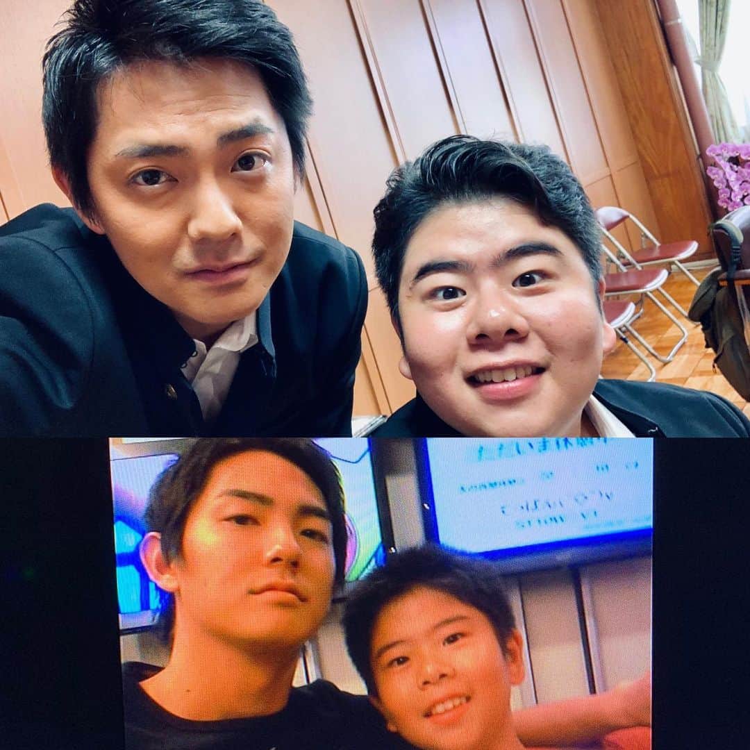 長田成哉のインスタグラム：「前田航基とは朝ドラ「てっぱん」共演してから約10年振りに一緒に仕事出来ました。 当時の航基は中学受験の勉強を撮影の合間に頑張っていた小学生だったなぁ。大きくなって、まさか同級生として共演する事になるとは。笑」