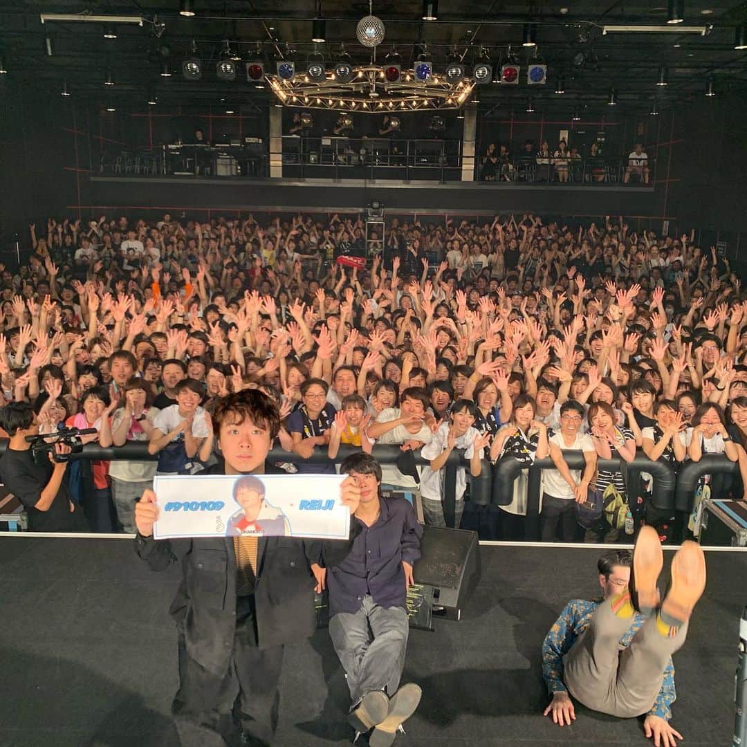 オカモトレイジさんのインスタグラム写真 - (オカモトレイジInstagram)「OKAMOTO'S 10th ANNIVERSARY LIVE TOUR 2019 "BOY" 19本目！名古屋DIAMOND HALLありがとうございました！今日はオカモトレイジの強火ペンがステージ上に上がってきてしまい、大変でした！ジーレイちゃんもここまで来ましたね！ #オカモトークQ の方にはハマ・オカモトのお宝メコスジ画像をアップします！テープデッキの用意しろ😋」6月22日 20時46分 - okamotoreiji