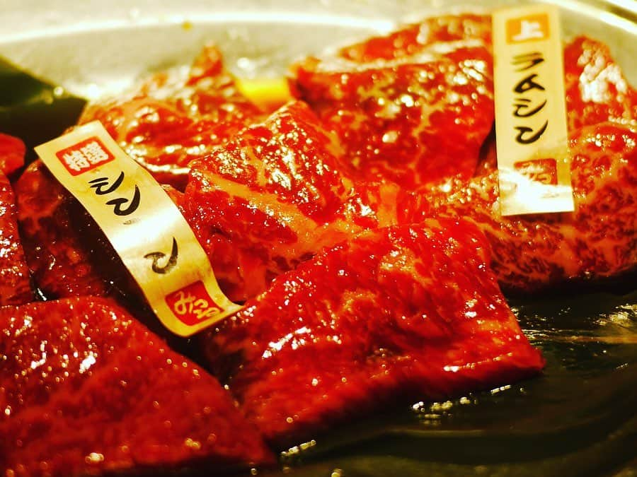 たつをさんのインスタグラム写真 - (たつをInstagram)「焼肉本を見たことがないヤツは時代遅れなんじゃないか？ #大阪 #なんば #道頓堀 にある #焼肉 #みつる  まもなく訪れる周年企画が凄いらしい！ 7月お楽しみにー！」6月22日 20時54分 - tatsuwo31