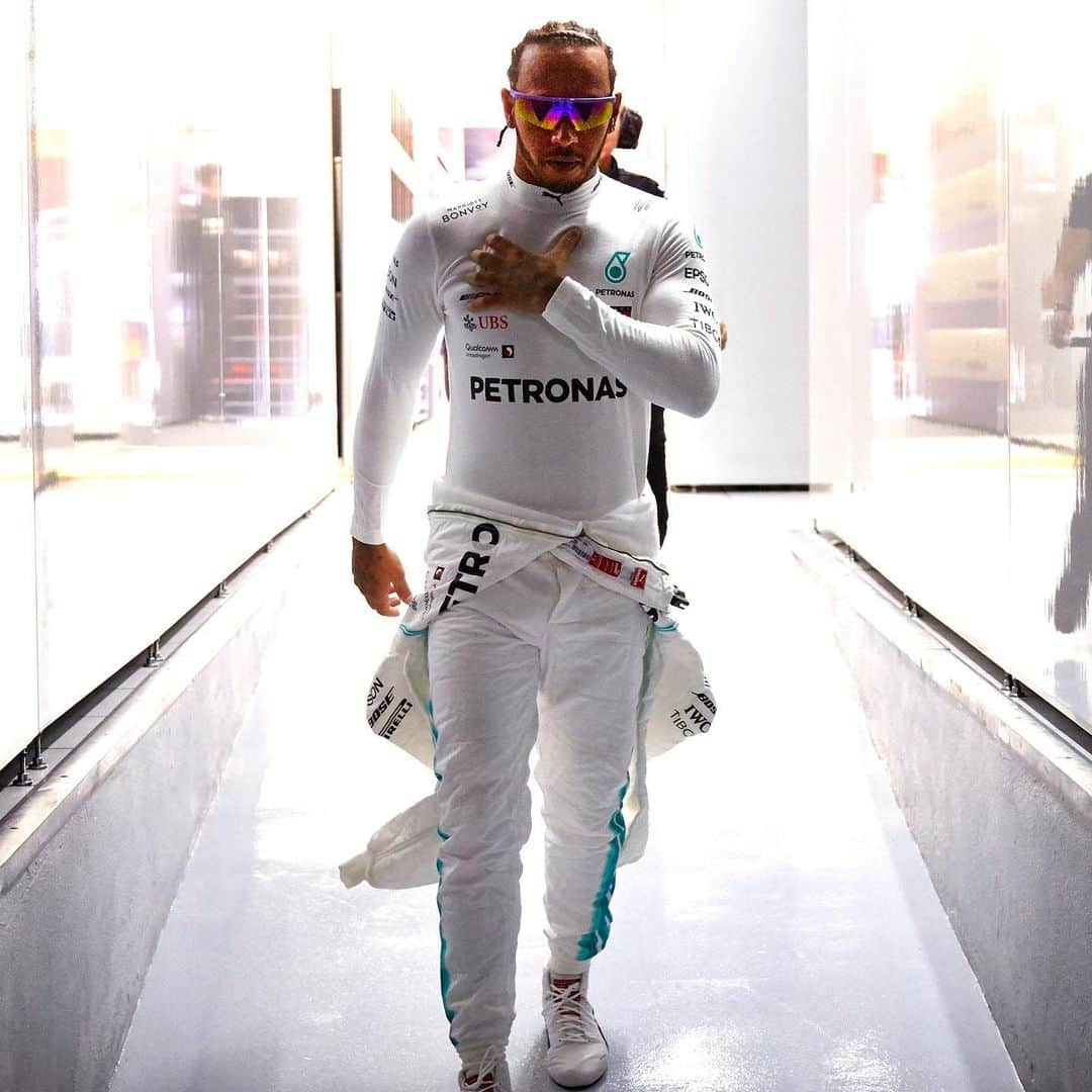 MERCEDES AMG PETRONASさんのインスタグラム写真 - (MERCEDES AMG PETRONASInstagram)「That Quali zone 😎🔥 #FrenchGP • #MercedesAMGF1 #Mercedes #F1 #LH44 #Quali #PETRONASmotorsports」6月22日 21時07分 - mercedesamgf1