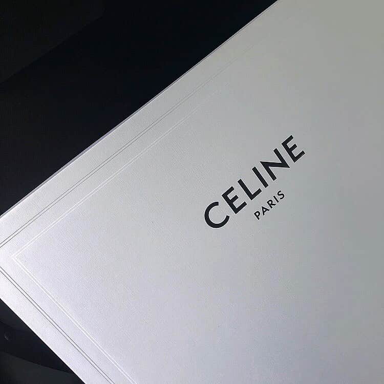 Maiさんのインスタグラム写真 - (MaiInstagram)「・ 🛍💛💫✨ ・ 購入品ブログに詳しく書きました📝 #celine #セリーヌ」6月22日 21時28分 - maimaimai1016