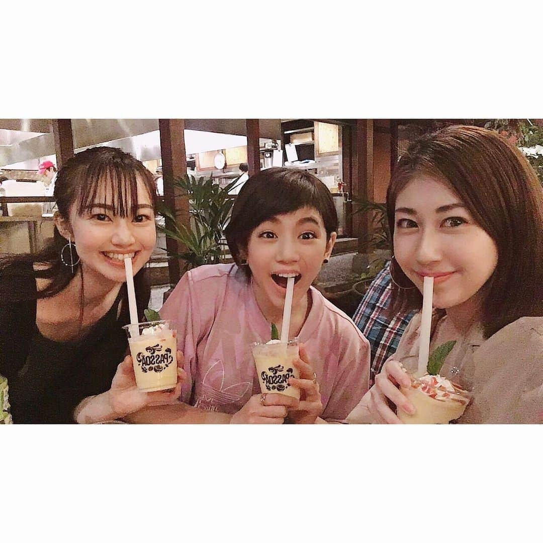 舞雛かのんさんのインスタグラム写真 - (舞雛かのんInstagram)「☺︎☺︎☺︎ この日は途中からあゆと合流しました❤︎. . 3人集合した瞬間、テンションが上がり、ひたすら笑い続ける3人でしたww. 昼間の暑さで感じていた疲れなんてどっか行っちゃった😛. . 可愛い水鉄砲があったので、3人で買いました🍟. 私はポテトで、あとの2人はケチャップとマヨネーズ❤︎❤︎. . 早く遊びたーい♪♪. . #同期 #99期 #陽向春輝 #永島あゆみ #可愛い水鉄砲で早く遊びたい」6月22日 21時43分 - mizho_601