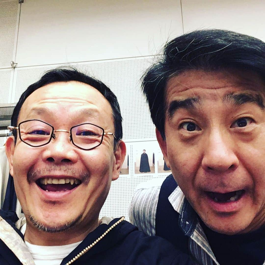 近藤芳正さんのインスタグラム写真 - (近藤芳正Instagram)「映像の共演経験は 真田丸とかあるけど 芝居の共演は さよならシアタートップスでの #東京サンシャインボーイズ以来 ちんけさん対決です #骨と十字架 #新国立劇場 #小林隆 #ダブルちんけ」6月22日 21時51分 - kondo_yoshimasa