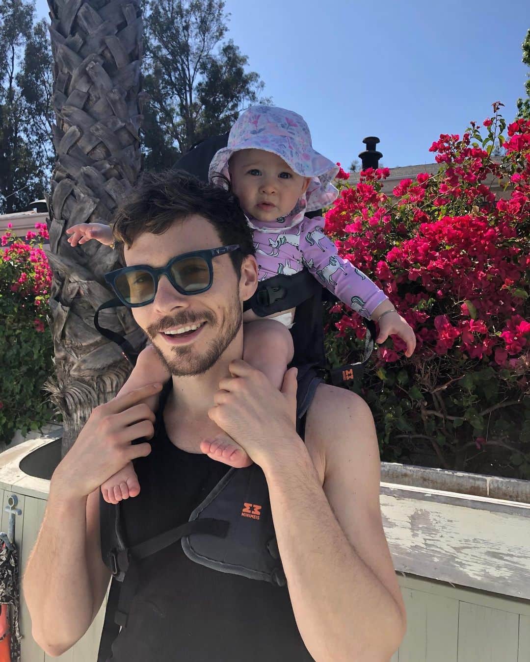 マシュー・カマのインスタグラム：「“I got a room at the top of the world tonight ...“ Best dad’s day gift @hilaryduff」