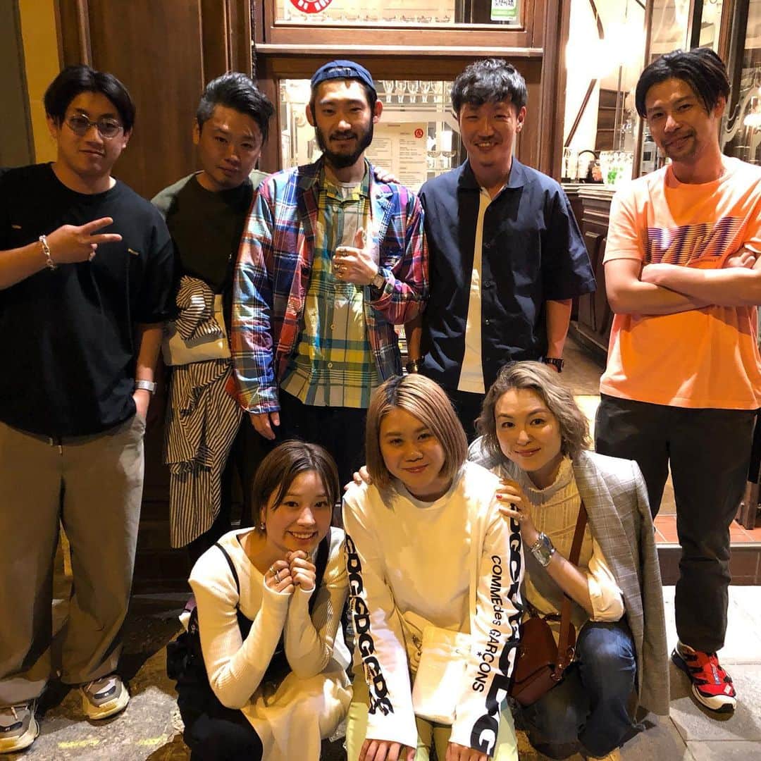 谷正人のインスタグラム：「毎年恒例の社員MVP旅行は﻿ ファッションウィークに合わせてパリでした。﻿ リサーチにショッピングに出店候補物件周りに﻿ 展示会にコレクションに観光にと、﻿ 半分仕事、半分遊びで予定ギッシリ。﻿ 同じ目標に向かって、頑張っている社員同士の﻿ 旅は最高です。﻿ 私も遠慮なく、﻿ 気を使わずにいろいろなことを話せます。﻿ この刺激を仕事や日々の生活に役立ててね！﻿ #paris #tokyobase #mvp旅行」