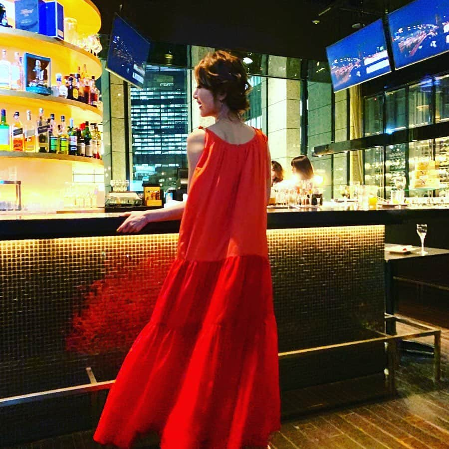 梅野舞さんのインスタグラム写真 - (梅野舞Instagram)「昨夜は GRACE CLASS secret partyへ🥂✨ ドレスコードは GRACE CLASSでコーディネート  ドレスやワンピース、カジュアル 会場は様々な素敵なファッションで  生ライブやファッションショーも 楽しませてもらいました♬  社長さん ファッション業界の菊池さん佐伯さん パンケーキ王子と📸✨ #graceclass #パーティー #ドレス#xex日本橋 #ファッション#fashion #partynight #instagood#instapic#instafashion」6月23日 0時15分 - mai.umeno