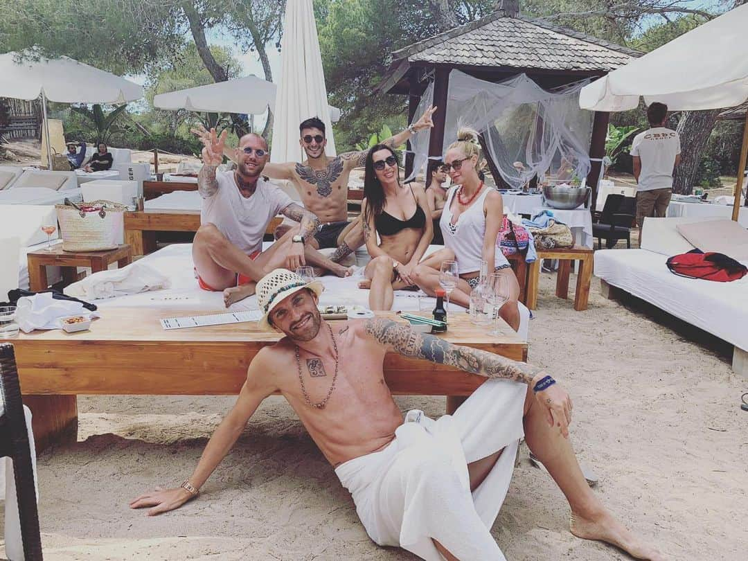 ルカ・リゴーニさんのインスタグラム写真 - (ルカ・リゴーニInstagram)「🍒IBIZA🍒 —————————————————— #ibiza」6月23日 0時45分 - rigoni_luca