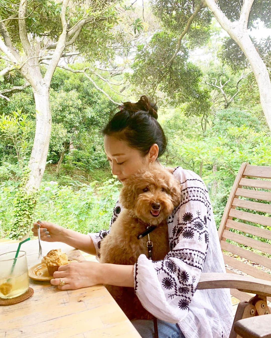 masakiさんのインスタグラム写真 - (masakiInstagram)「海のあとのおたのしみ♡ 犬友が教えてくれたカフェで おススメの梅シロップソーダくぴくぴ 熟したシロップ漬けの梅がおいしかったー  うちのシロップの完成が待ち遠しい♡」6月23日 1時06分 - mogurapicassowols