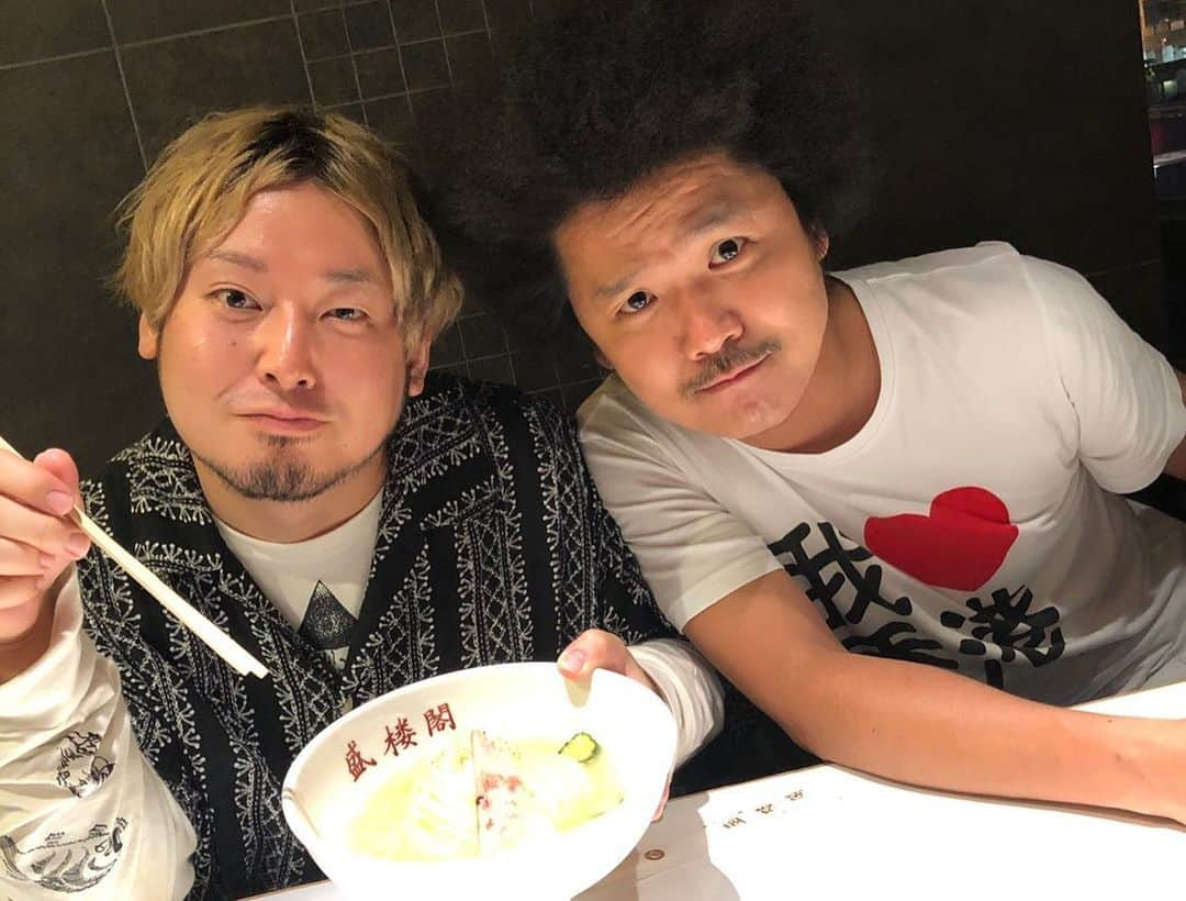 モリスさんのインスタグラム写真 - (モリスInstagram)「だいすきスクービー兄さんと盛岡打ち上げかましたのちMOBY先輩に数年ぶりの盛楼閣に連れてって頂きました やっぱり絶品すぎ冷麺 この汁缶で飲みてえ #SCOOBIEDO」6月23日 1時31分 - surimooo