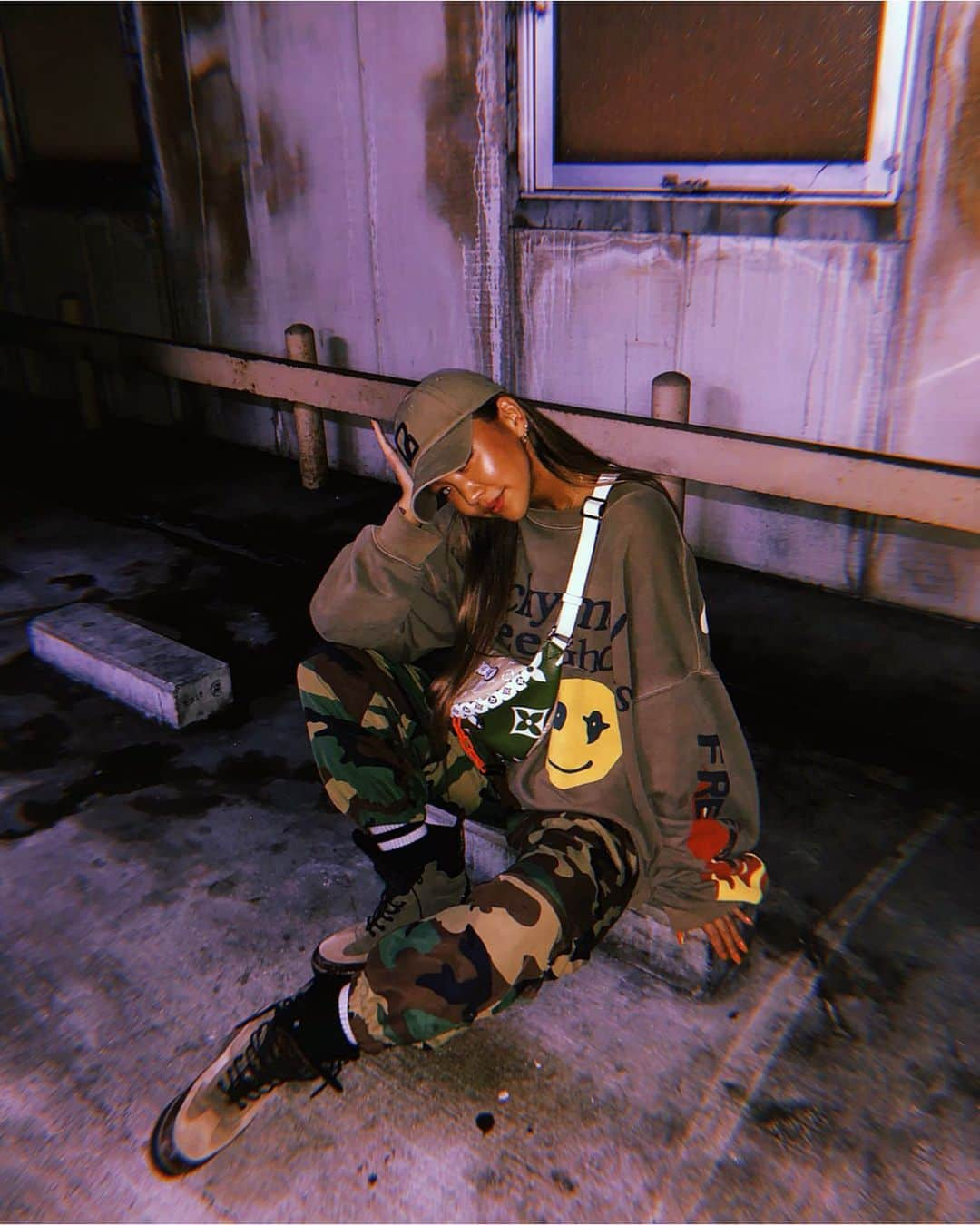 菅又菜摘（ナツ）さんのインスタグラム写真 - (菅又菜摘（ナツ）Instagram)「🦆 #outfit #ootd #street #fashion #code #streetfashion #streetstyle #camo #camouflage #pi_official #yeezy #louisvuitton #supreme #kogenatsu #焦げNATSU #こげなつ」6月23日 1時55分 - kogenatsu920