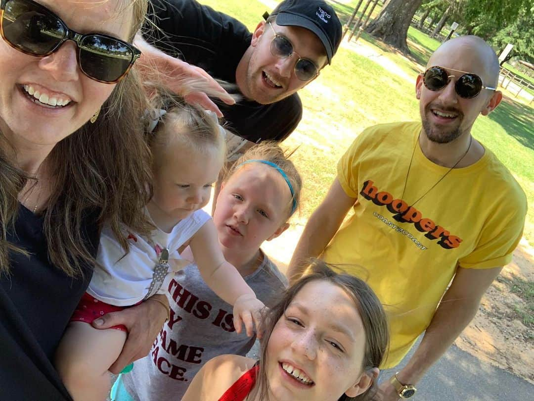 ザック・バランスキーさんのインスタグラム写真 - (ザック・バランスキーInstagram)「Always a good time with family😆🙌 #alabama #baranskifamily」6月23日 2時00分 - zackab10