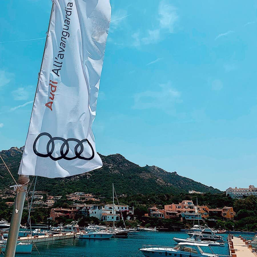 Vogue Italiaさんのインスタグラム写真 - (Vogue ItaliaInstagram)「@audi_italia • #AudiDelightExperience✨Three days to enjoy sport and relax in the wonderful setting of Costa Smeralda 👉Discover more in our stories 📷Ph @luna_simoncini」6月23日 3時39分 - vogueitalia