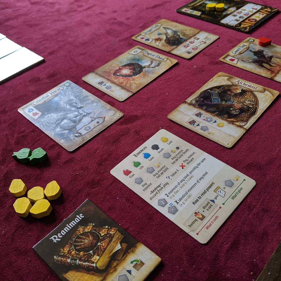 ウィル・ウィトンさんのインスタグラム写真 - (ウィル・ウィトンInstagram)「Playing Res Arcana, which isn't photographically compelling, but is a lot of fun to play. #gameday #tabletop」6月23日 4時44分 - itswilwheaton