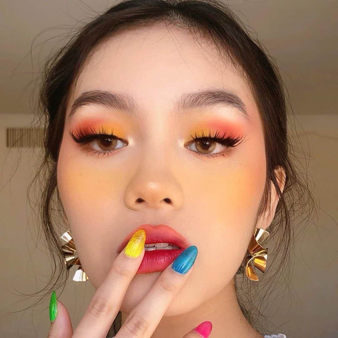 ULTA Beautyさんのインスタグラム写真 - (ULTA BeautyInstagram)「Honestly can't decide which part of this look we're more obsessed with @jessyluxe 🌶 That @uomabeauty foundation, concealer and lip combo is pretty epic though 🙌  Featuring: @uomabeauty ✨Say What?! Foundation ✨Stay Woke Concealer ✨Badass Icon Matte Lipstick in Diana ✨ @colourpopcosmetics Yes Please! Eyeshadow Palette  Beauty, your way 🙌 Share your pics with us by using #ultabeauty! #Regram 📷: @jessyluxe」6月23日 4時52分 - ultabeauty