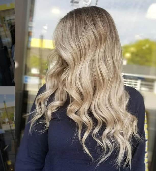 CosmoProf Beautyさんのインスタグラム写真 - (CosmoProf BeautyInstagram)「@jenn.watsonnn is brightening our day with this Sunny Blonde☀ ✨ PROCESS:👇 Washed with a mixture of @matrix Total Results Brass Off Shampoo & @olaplex No.4 Conditioned with a mixture of #olaplex No.5 & @kmshairus Color Vitality  Blowout & styled using @kmshairus Revival Creme  Finished with @bedheadbytigi Shine Spray  Would you believe me if i told you that she has super curly natural hair?! PRODUCTS ARE KEY 🔑 WHEN BLOW DRYING!  Style your clients this Summer with the help of #tigiprofessional 🙌 Save up to 50% on the #BedHeadbyTigi High Tides & Good Vibes collection this month at #cosmoprofbeauty where you are #licensedtocreate . . #repost @hairmatesstoneham #kmshair #totalresults #beachblonde #blondehair」6月23日 5時00分 - cosmoprofbeauty