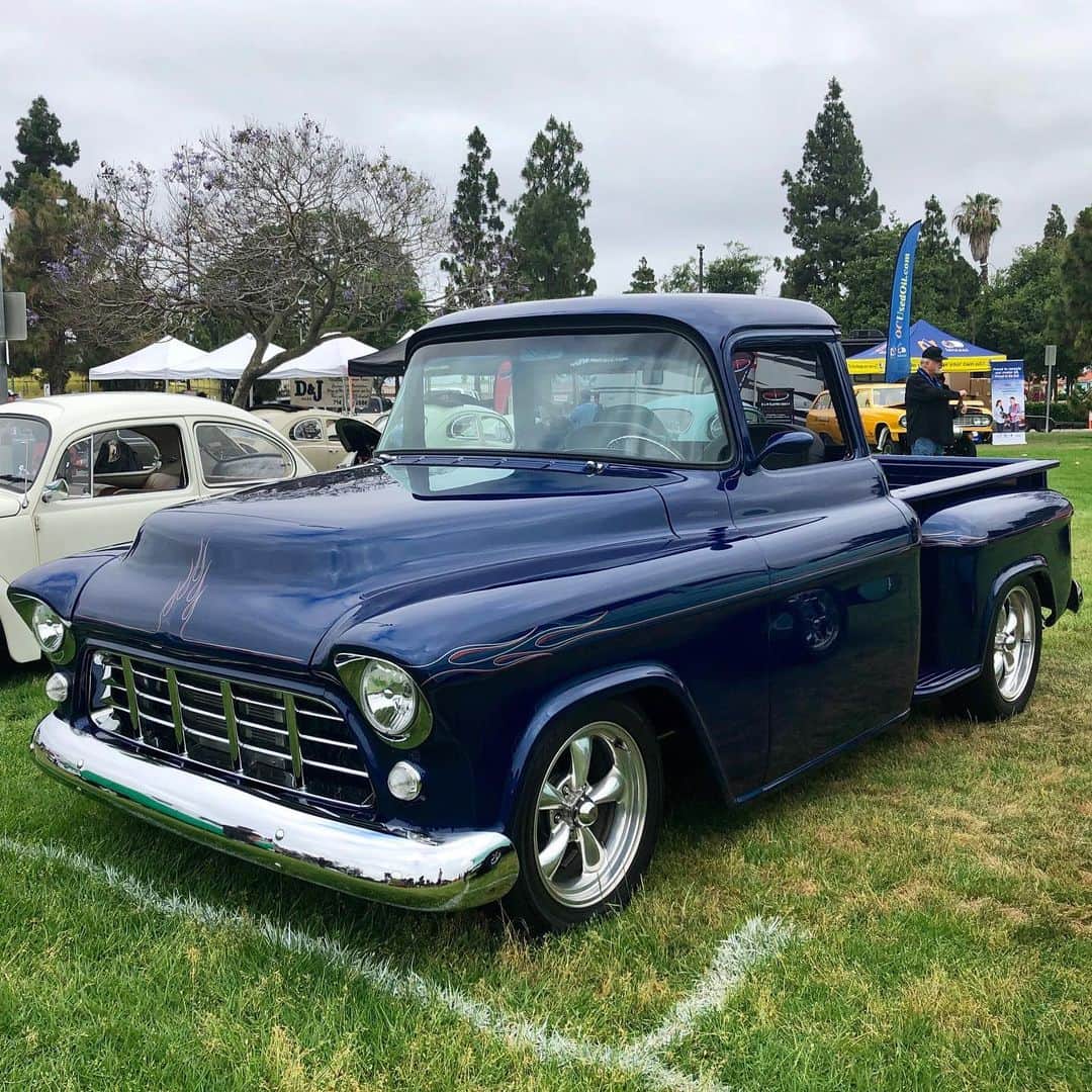 Classics Dailyさんのインスタグラム写真 - (Classics DailyInstagram)「1-6? | The crew at @keystoneautomotiveoperations sent over some shots from the Fountain Valley Summer Fest Car Show.」6月23日 5時27分 - classicsdaily