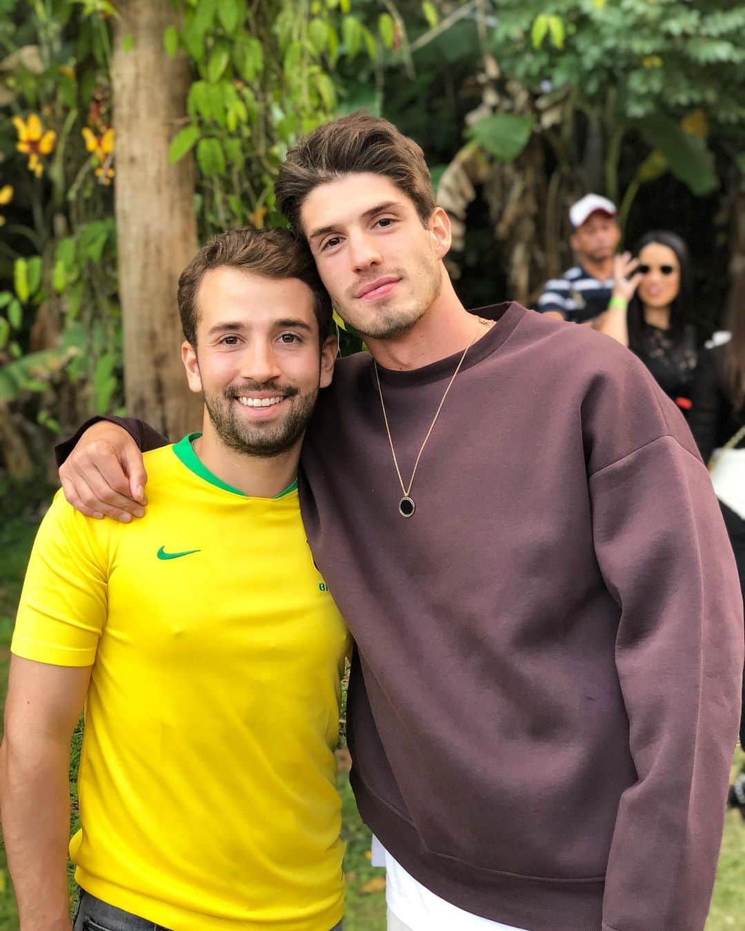 グスタヴォ・ルーカス・ドミンゲス・ピアソンのインスタグラム：「Sempre uma alegria estar contigo irmãozinho.」