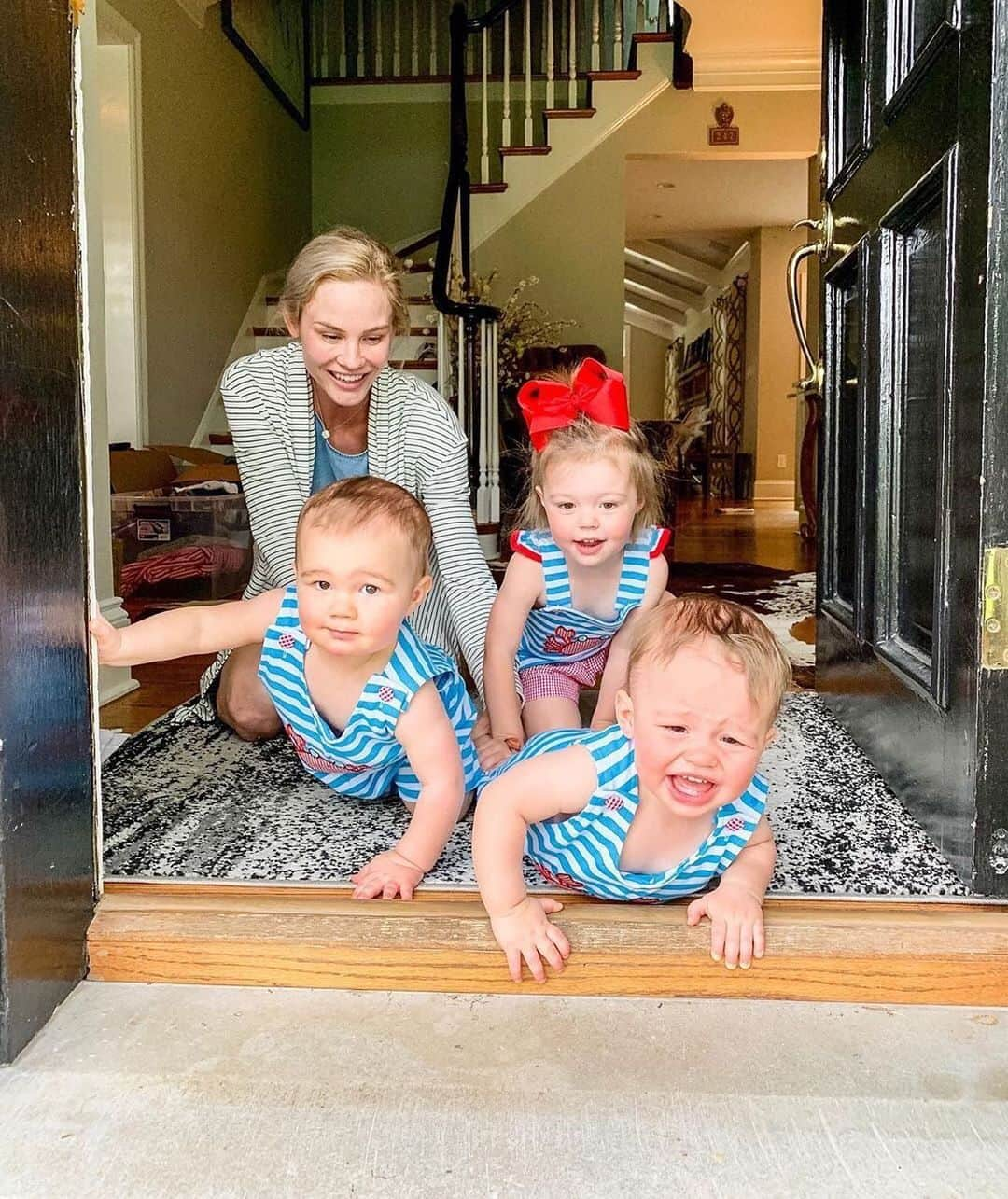 E! Onlineさんのインスタグラム写真 - (E! OnlineInstagram)「Amid her husband's cheating scandal, #RHOC's Meghan King Edmonds is concentrating on her kids and even joking about being pregnant...Link in bio for all the updates on her family one week since she opened up about her husband's affair. (📷: Instagram)」6月23日 6時04分 - enews