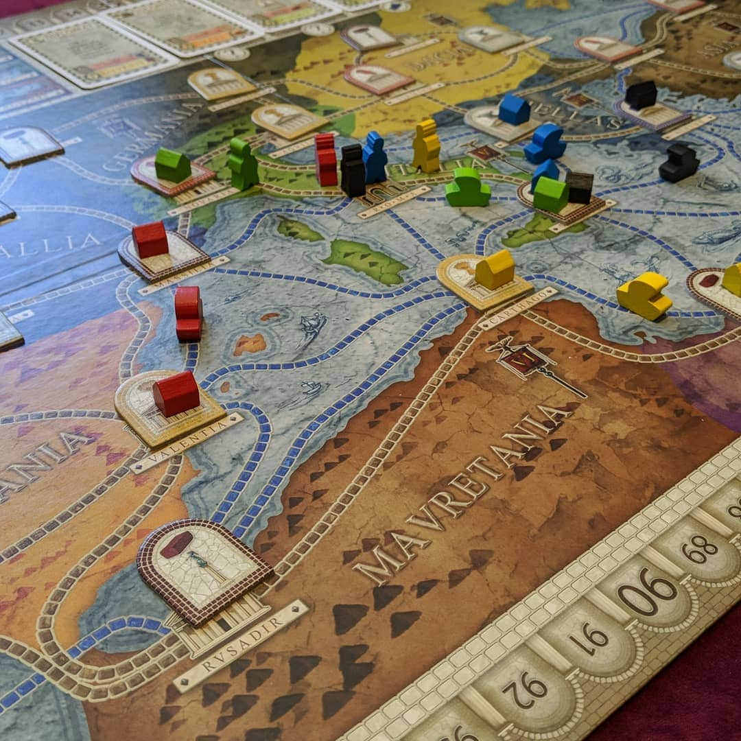 ウィル・ウィトンさんのインスタグラム写真 - (ウィル・ウィトンInstagram)「Now playing Concordia, one of my favorites. #gameday #tabletop」6月23日 6時26分 - itswilwheaton