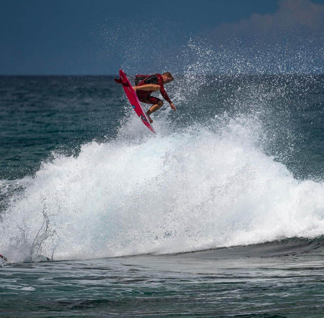 ジェイミー・オブライエンさんのインスタグラム写真 - (ジェイミー・オブライエンInstagram)「Fun waves at home in the middle of the summer!!! 📸 @skummydiener @stay__psyched」6月23日 7時10分 - whoisjob