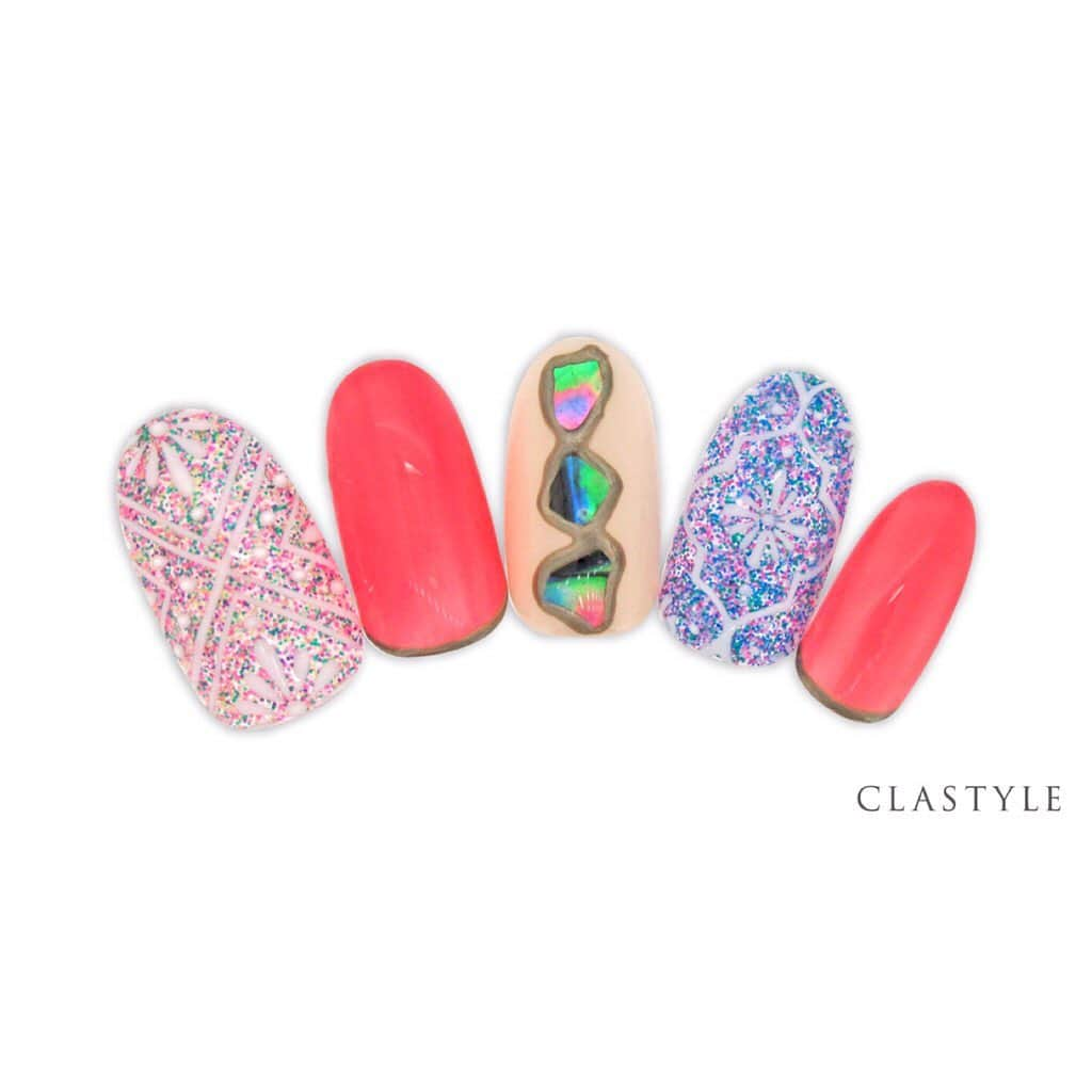 CLASTYLEさんのインスタグラム写真 - (CLASTYLEInstagram)「✨CLASTYLEおすすめネイル✨﻿﻿ ﻿﻿ ﻿ 『#タイル柄ネイル』﻿﻿ 柄を描く際は、アートの目印となる点を描いてから、バランスを見ながらつなげていくように描くのがポイントです。﻿ ﻿﻿ クラスタイル受講生は専用サイトでアートレシピを公開中です♡﻿﻿ ﻿﻿ ﻿﻿ ﻿﻿ ﻿﻿ ﻿﻿ ﻿﻿ #ネイル #ジェルネイル #春夏ネイル #大人ネイル ﻿#タイル柄 #ネイルサンプル #ジェルアート  #ネイル動画 ﻿#ネイルデザイン #ファッション #gelnails #nail #nailbook #クラスタイル通信 #クラスタイル #clastyle #CLASTYLE #clastyle通信 ﻿#ニュアンスネイル #トレンドネイル #おしゃれネイル #ネイル好きな人と繋がりたい」6月23日 17時57分 - clastyle_nail