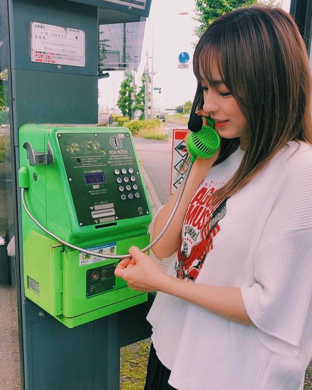 ぽこのインスタグラム：「☎︎❤️ #公衆電話 #昭和感」
