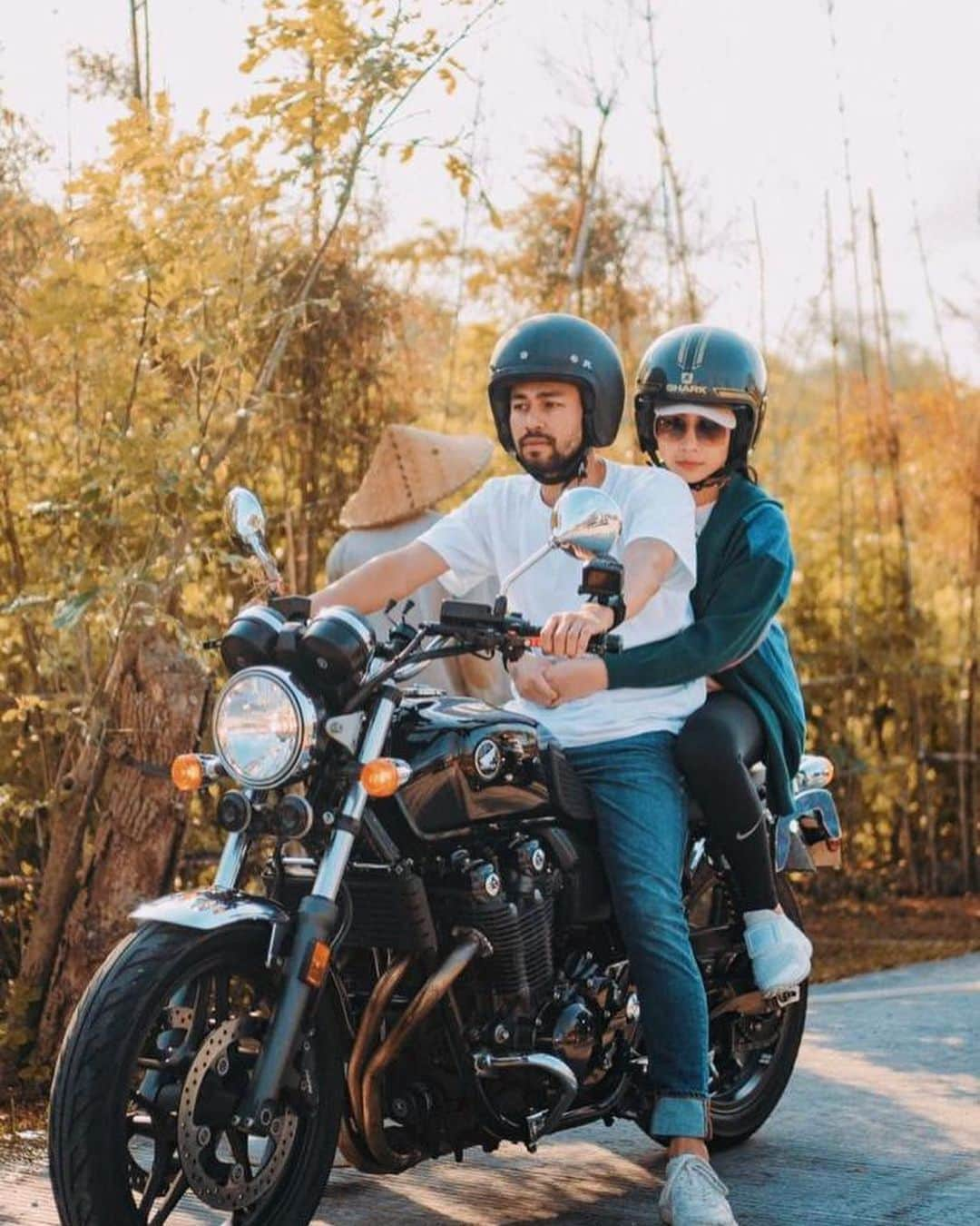 Raffi Ahmadさんのインスタグラム写真 - (Raffi AhmadInstagram)「Saat City Ride Motoran di Bali ❤️ Happy banget udah lama ga motoran bareng “si Doi” 🏍❤️ Nanti kapan kapan touring lagiii dehh ... 🤗 Photo By @keyswitha  @jokeride.id 🙏」6月23日 17時47分 - raffinagita1717