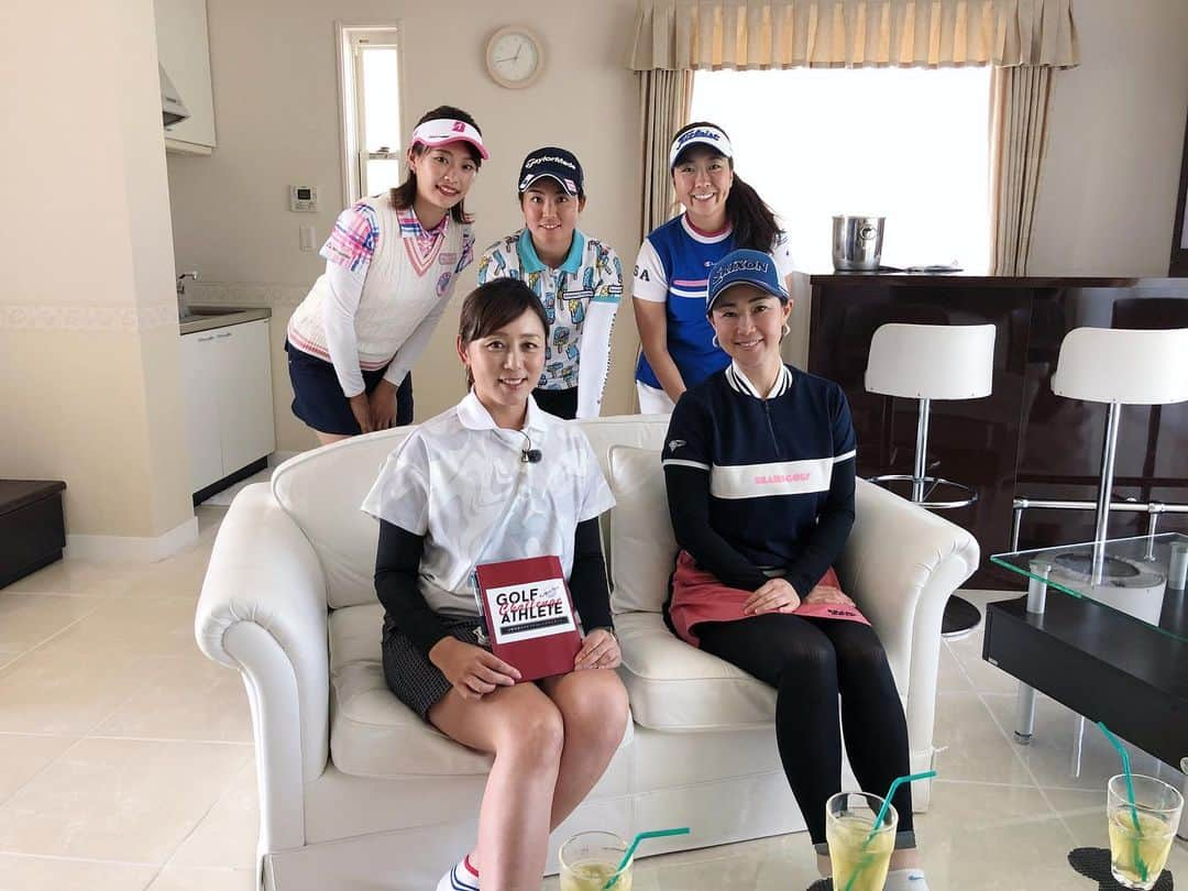 ケーシー・コモトのインスタグラム：「The first episode of Miho Koga’s Golf Challenge Athlete that I’m in aired yesterday! There will be more episodes coming, so check out @golf_challenge_athlete for more information! Thank you to Miho Kogaさん for this opportunity!! Apologies in advance for my Japanese! 🙃 • • • • #女子プロゴルファー #ゴルフ #チャンピオンゴルフ #titleistgolf #paramountbed #長寿の里」