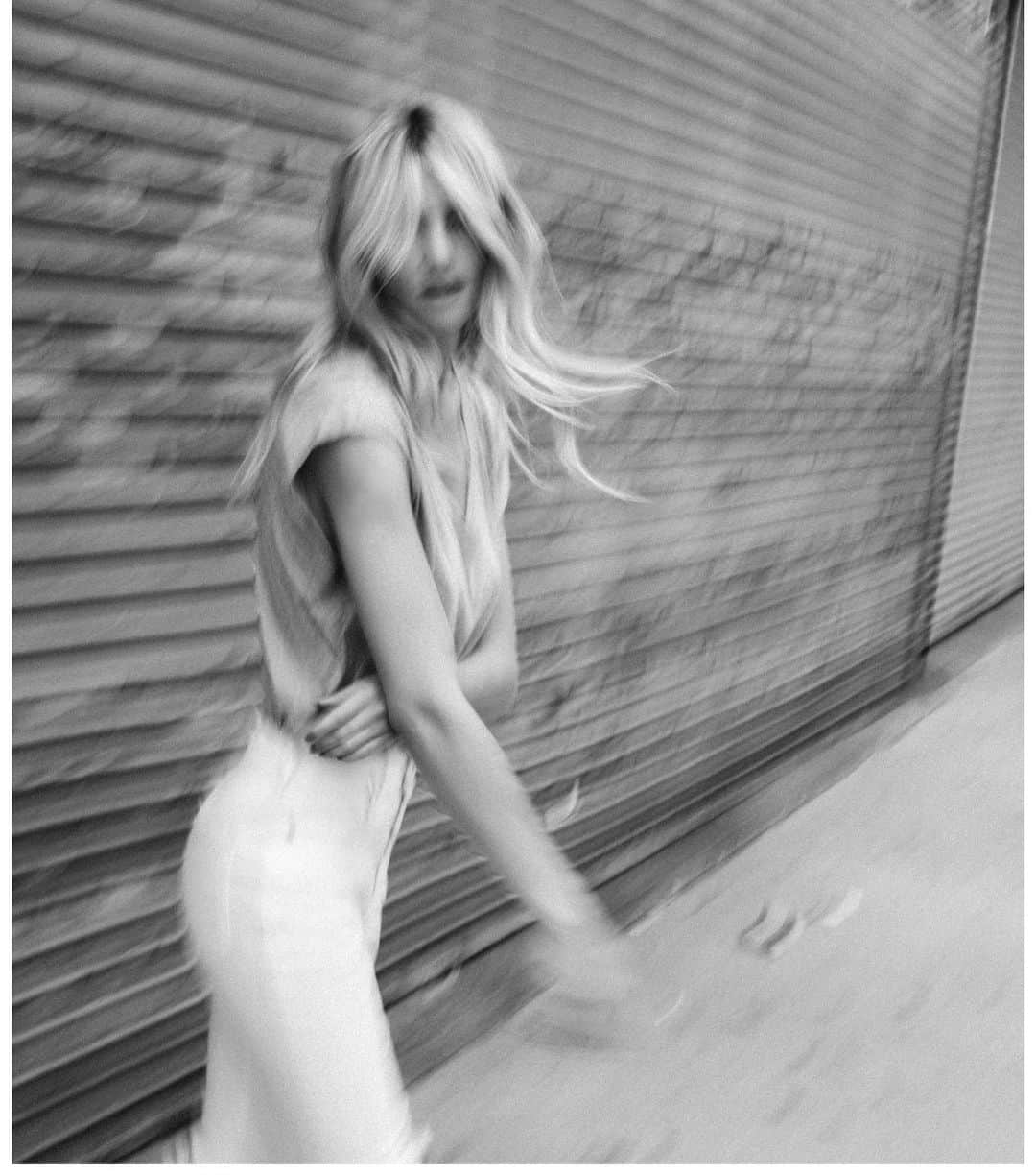 エリーズ・テイラーのインスタグラム：「@richgilligan」