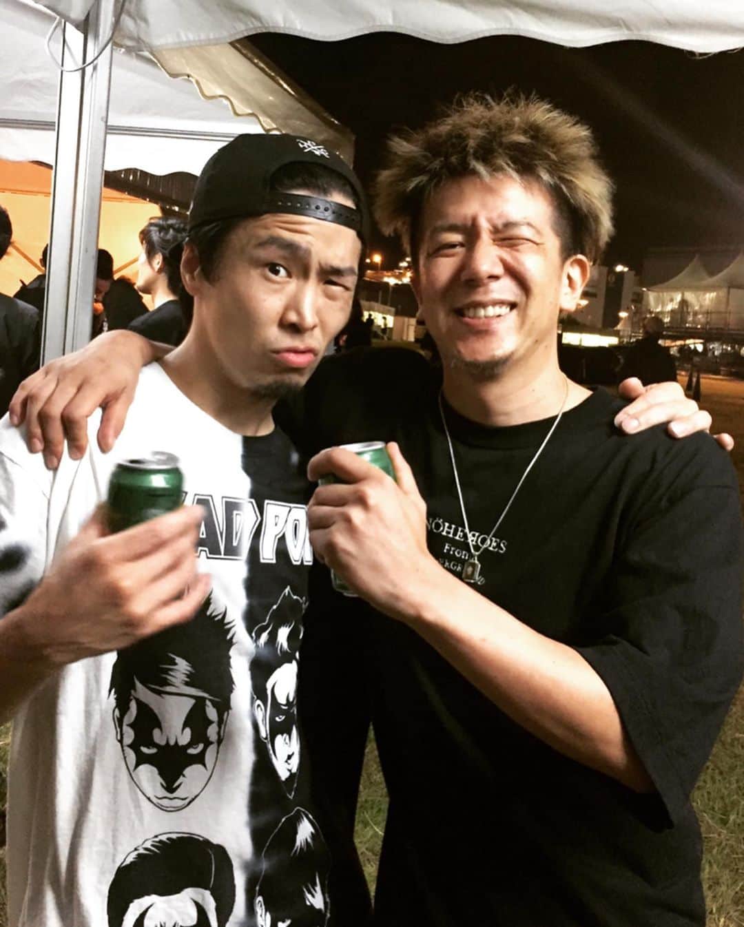 こーいちのインスタグラム：「DEAD POPあざした。 うちのナオキの事あんなにいじれるのSiMしかいいひんしこれからもよろしくね。  #姫路ーズ #アロハ狩り #ソロゴリ」