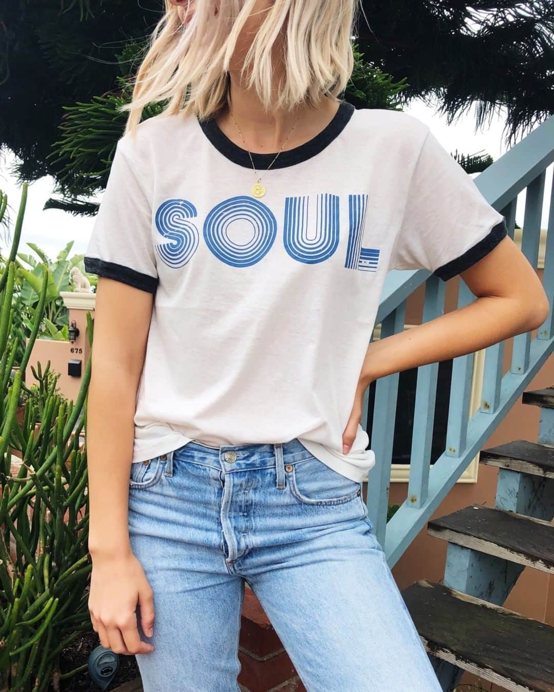 のインスタグラム：「good music calms your soul💽🎶 #chaserbrand」