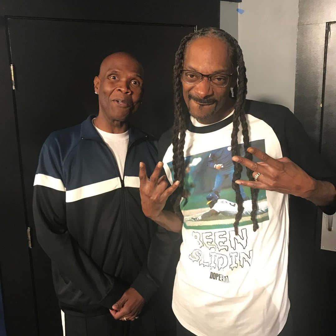 スヌープ・ドッグさんのインスタグラム写真 - (スヌープ・ドッグInstagram)「@bigboysneighborhood 👊🏿🔥💥✨」6月23日 10時23分 - snoopdogg