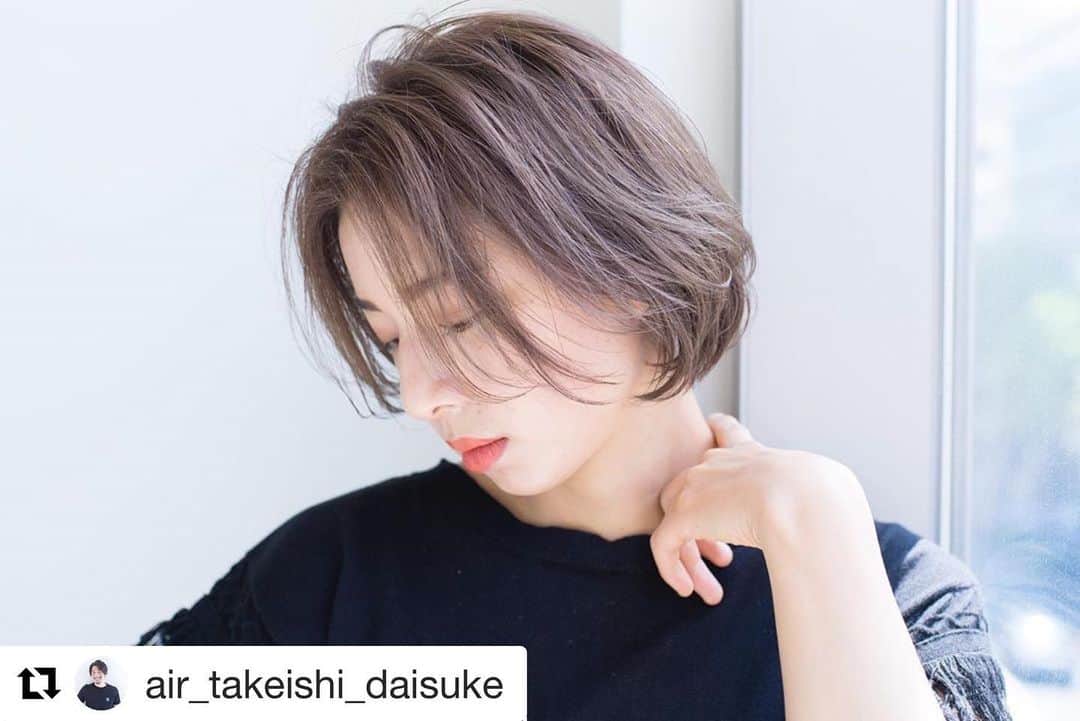THROW 【スロウ】さんのインスタグラム写真 - (THROW 【スロウ】Instagram)「#Repost @air_takeishi_daisuke with @get_repost ・・・ ﻿【サイドシルエットの綺麗なボブスタイル】  一人一人に合わせたシルエットとバランスになるようデザイン。 髪の毛の毛流れや生えてる髪の毛の量によって重さが溜まりやすい部分を取ったり…  乾かしただけで決まるヘアスタイルはお任せ下さい。  使用カラー剤 throw ﻿﻿ ﻿﻿ A/10:v/08=1:1 4.5%﻿ ﻿﻿﻿ ﻿﻿【施術前の カウンセリングを大切にしています﻿】﻿﻿﻿﻿ ﻿﻿ ﻿﻿﻿﻿﻿ 少しでも 担当させて頂いたお客様の価値観や好みにシンクロできるようにすることと﻿﻿﻿﻿ ﻿﻿﻿﻿ お客様のライフスタイルに寄り添った、機能美も兼ね備えた まとまりやすいヘアスタイル﻿﻿を創ります。﻿﻿ ﻿﻿﻿﻿﻿ ﻿﻿ お客様のご要望の半歩先をいくヘアスタイルに繋がると思います﻿﻿﻿﻿﻿ ﻿﻿﻿﻿﻿﻿ ご相談はDMからでもお気軽にどうぞ﻿﻿﻿﻿ ﻿﻿﻿﻿﻿ blogもプロフィールのリンクから是非✨﻿﻿﻿﻿﻿﻿﻿ ﻿﻿﻿﻿﻿﻿﻿ 又は【takeishidaisuke.tech 】で検索🙆‍♂️﻿﻿﻿﻿﻿﻿﻿ ﻿﻿﻿﻿﻿﻿ ﻿﻿﻿﻿﻿﻿﻿ ____________________________________________ ﻿﻿﻿﻿﻿﻿﻿ ﻿﻿﻿﻿﻿﻿ air-FUKUOKA ﻿﻿﻿﻿﻿﻿﻿ 福岡市中央区天神2-3-24-3F ﻿﻿﻿﻿﻿﻿﻿ 0927384555 ﻿﻿﻿﻿﻿﻿﻿ 11:00~21:00 ﻿﻿﻿﻿﻿﻿﻿ 火曜定休﻿﻿﻿﻿﻿﻿﻿ ____________________________________________﻿﻿﻿﻿﻿﻿﻿ ﻿﻿﻿﻿﻿﻿﻿ ﻿﻿﻿﻿ #hairstyles﻿﻿﻿﻿﻿﻿ #前髪﻿﻿﻿﻿﻿﻿ #前髪カット﻿﻿﻿﻿﻿﻿ #シースルーバング﻿﻿ #うぶバング﻿﻿ #暗髪﻿﻿ #外国人風カラー﻿﻿﻿﻿﻿﻿ #外人風カラー﻿﻿﻿﻿﻿﻿ #ハンサムショート﻿﻿ #ショート﻿﻿﻿﻿﻿ #ショートヘア﻿﻿﻿﻿﻿ #切りっぱなしボブ﻿﻿ #外ハネボブ﻿﻿ #ヘアアレンジ﻿﻿﻿﻿﻿﻿ #ヘアカタログ﻿﻿ #ショートボブ﻿﻿﻿﻿﻿﻿ #ボブ﻿﻿﻿﻿﻿﻿ #天神美容室﻿﻿﻿﻿﻿﻿ #大名美容室﻿﻿﻿﻿﻿﻿ #サロンスタイル ﻿﻿ #髪質改善﻿﻿ #プレッピーのせて﻿﻿ #スロウフォトコン﻿﻿ #スロウカラー」6月23日 10時59分 - throwcolor