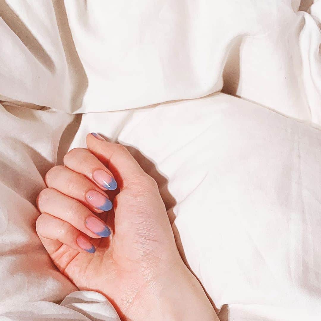 團遥香さんのインスタグラム写真 - (團遥香Instagram)「New nail 💅 French nail ✖️ Blue」6月23日 11時32分 - haruka_dan_official